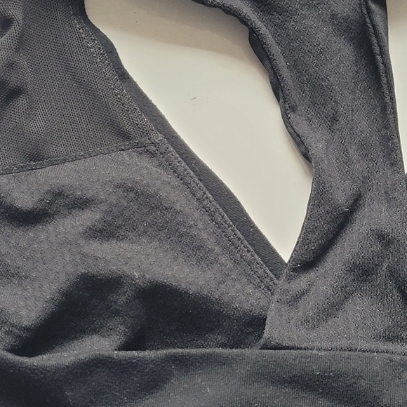 Lululemon Deep Breath Bra - Picture 3 of 7